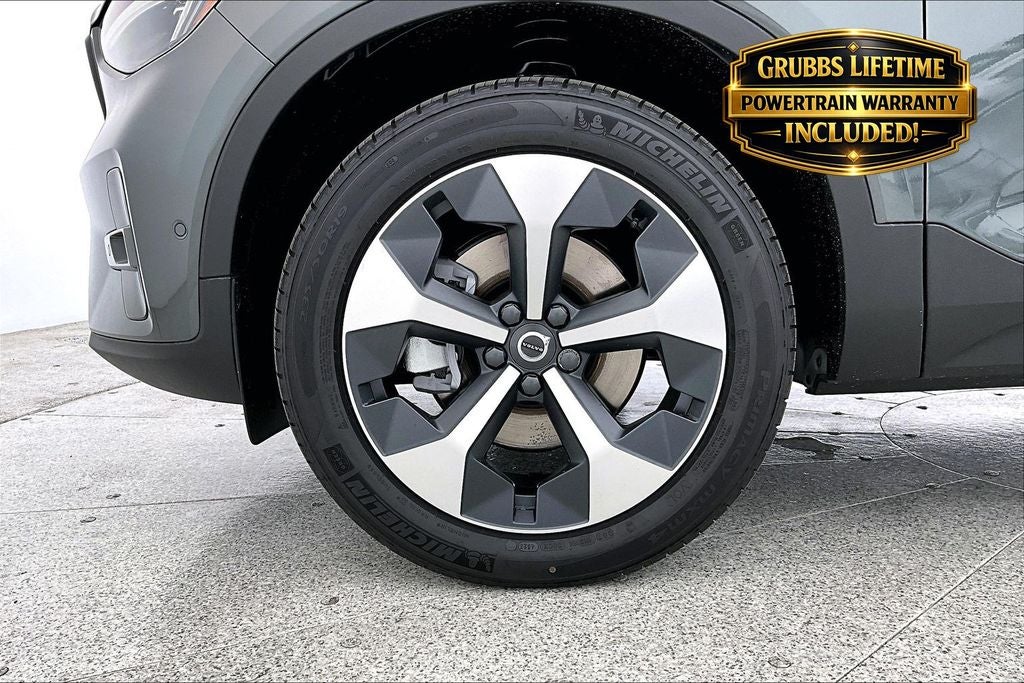 2026 Volvo XC40 B5 Plus