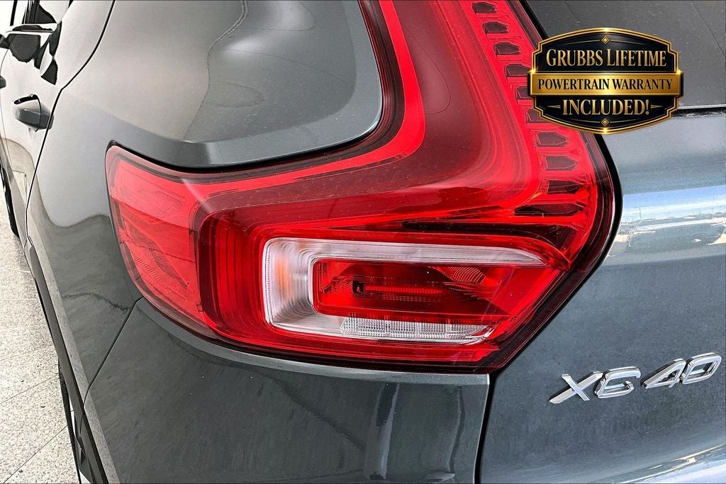 2026 Volvo XC40 B5 Plus