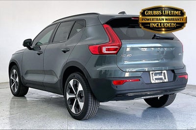 2026 Volvo XC40 B5 Plus