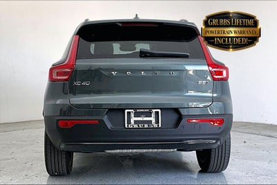2026 Volvo XC40 B5 Plus