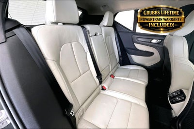 2026 Volvo XC40 B5 Plus