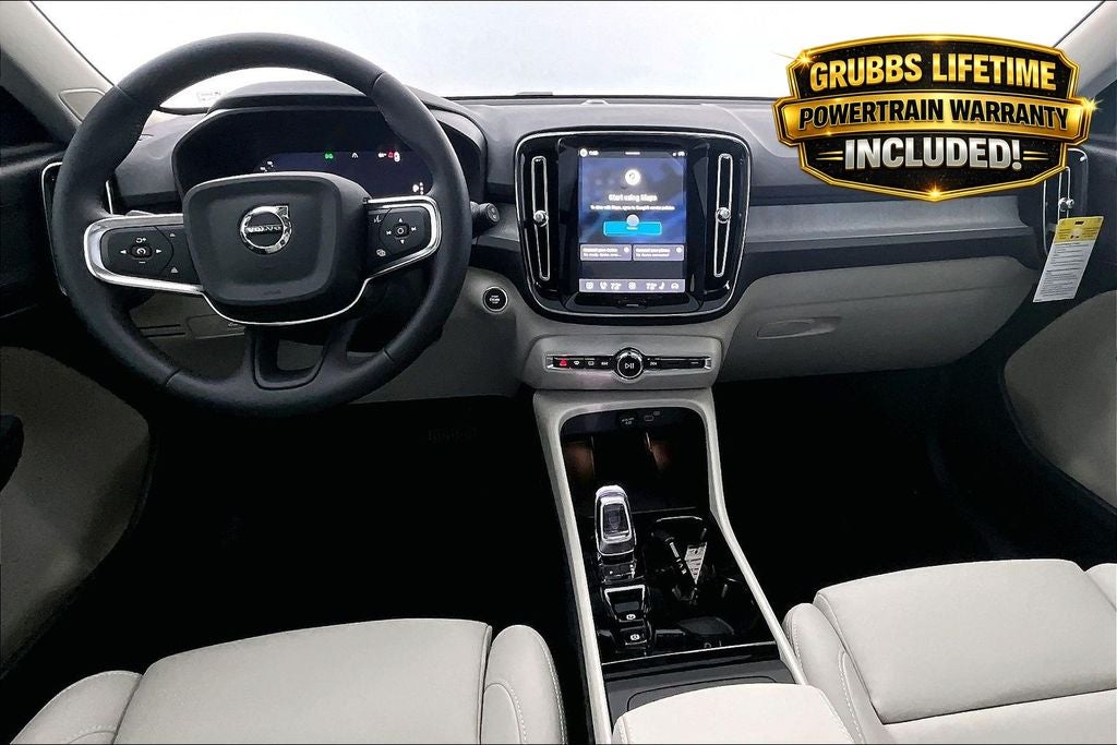 2026 Volvo XC40 B5 Plus