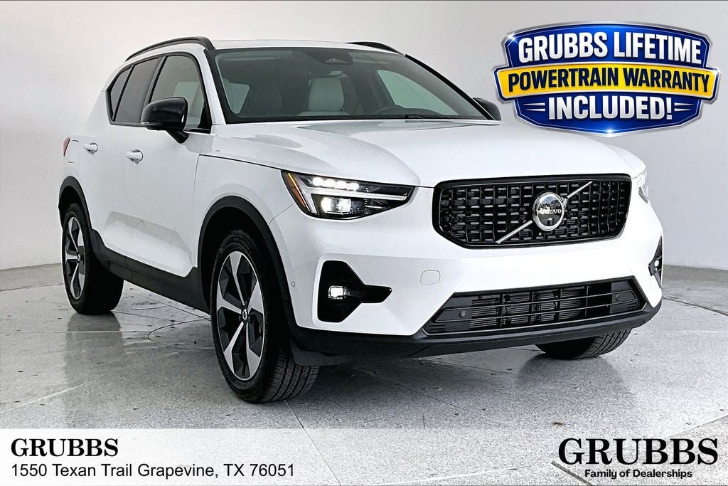 2026 Volvo XC40 B5 Plus