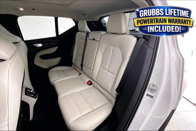 2026 Volvo XC40 B5 Plus