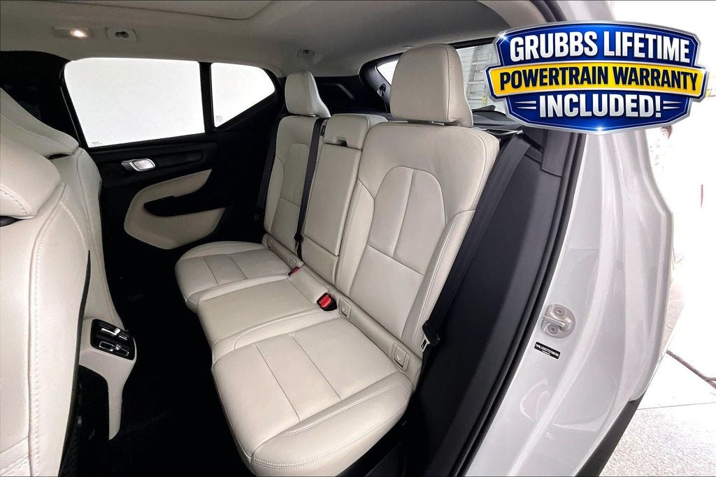 2026 Volvo XC40 B5 Plus