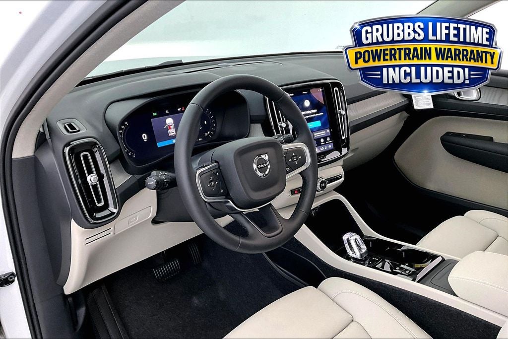 2026 Volvo XC40 B5 Plus