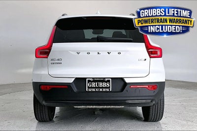 2026 Volvo XC40 B5 Plus