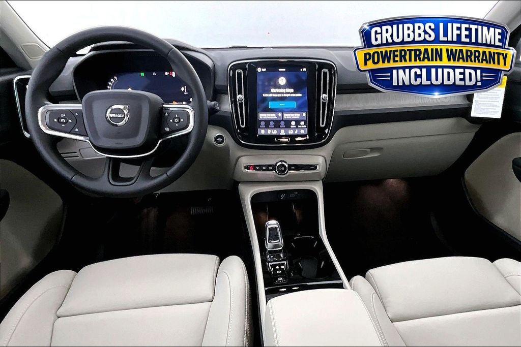 2026 Volvo XC40 B5 Plus