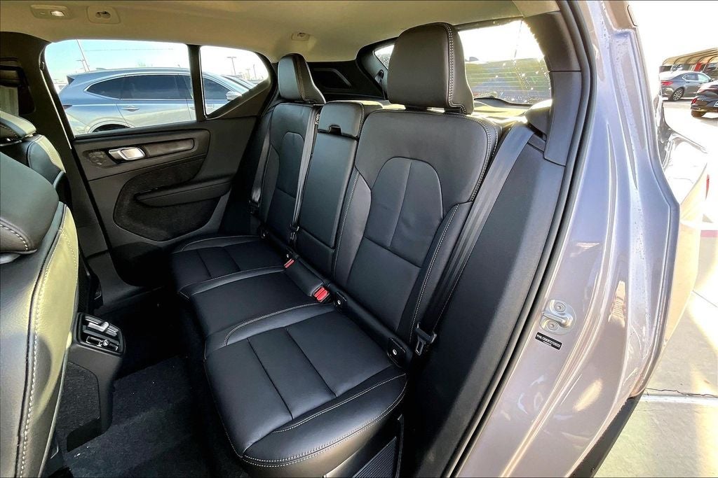 2026 Volvo XC40 B5 Plus