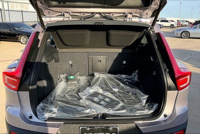 2026 Volvo XC40 B5 Plus