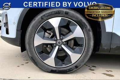 2025 Volvo XC40 B5 Plus Dark Theme
