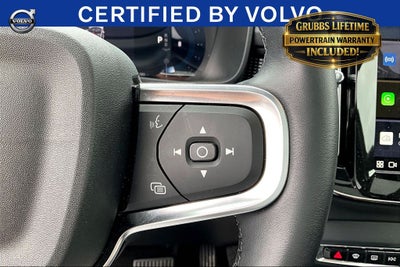 2025 Volvo XC40 B5 Plus Dark Theme