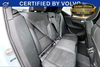 2025 Volvo XC40 B5 Plus Dark Theme
