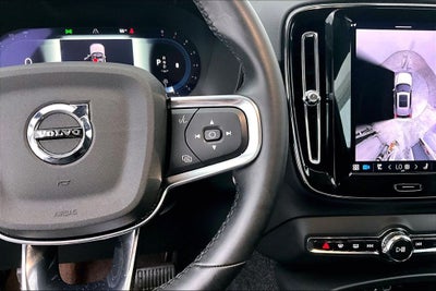 2025 Volvo XC40 B5 Plus Dark Theme