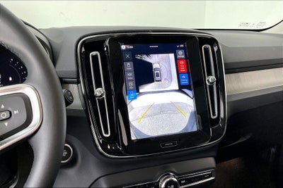 2026 Volvo XC40 B5 Plus