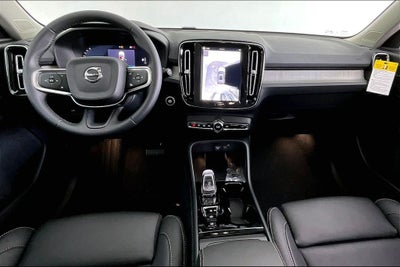 2026 Volvo XC40 B5 Plus