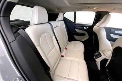 2026 Volvo XC40 B5 Plus