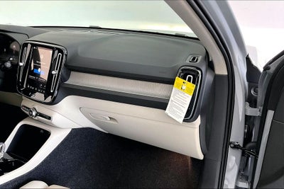 2026 Volvo XC40 B5 Plus