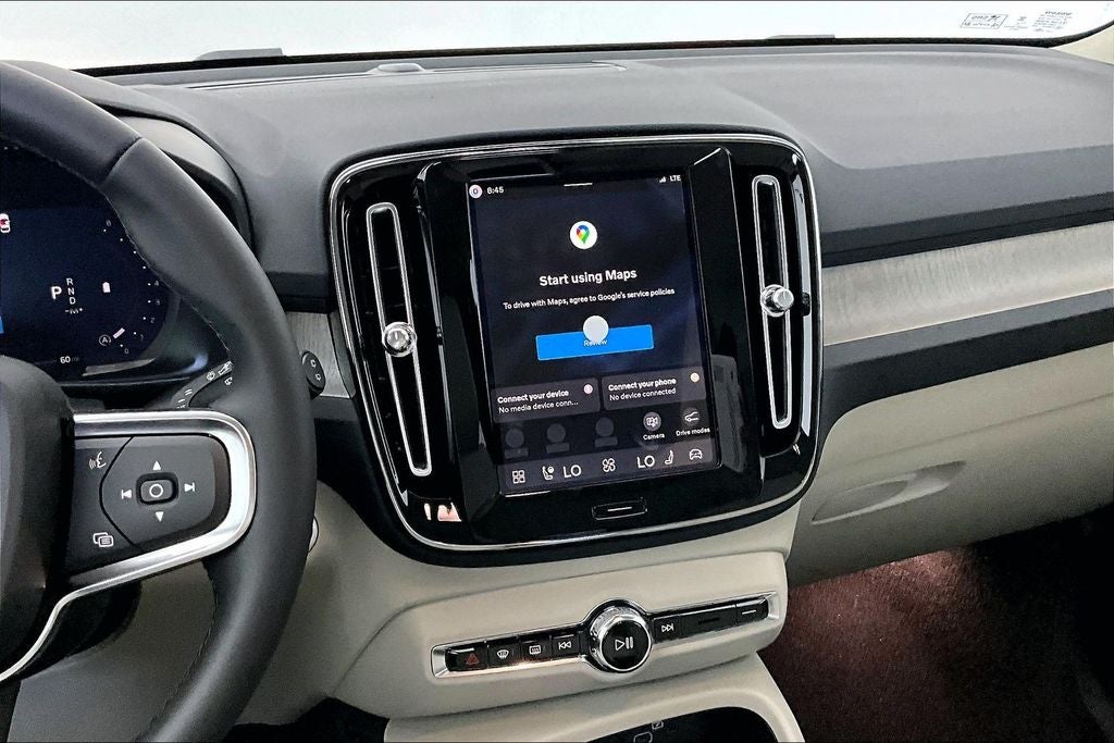 2026 Volvo XC40 B5 Plus