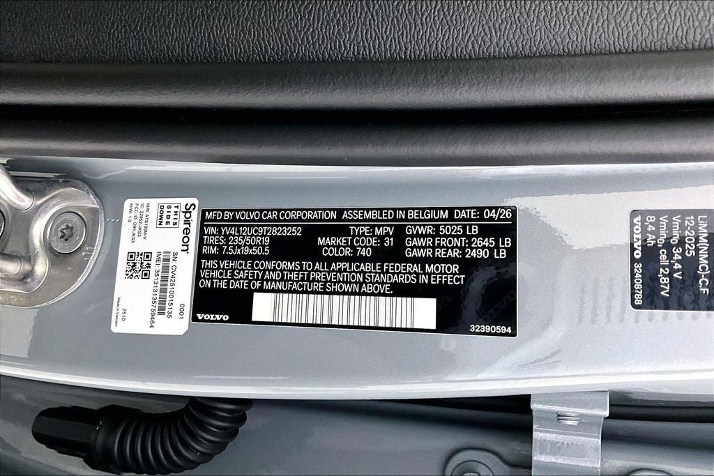 2026 Volvo XC40 B5 Plus