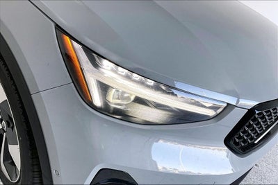 2026 Volvo XC40 B5 Plus