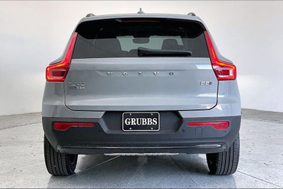 2026 Volvo XC40 B5 Plus