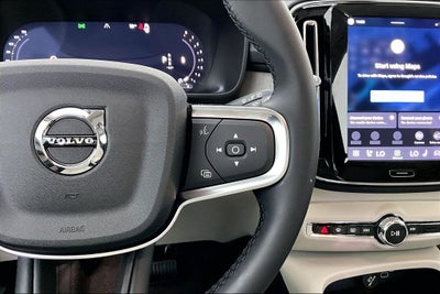 2026 Volvo XC40 B5 Plus