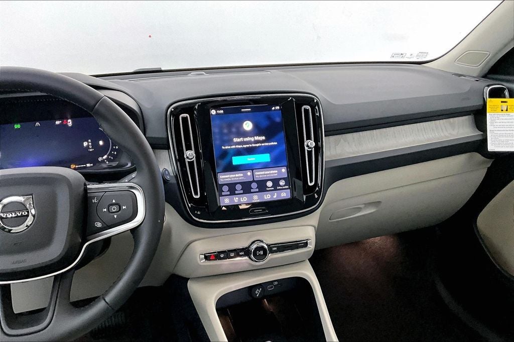 2026 Volvo XC40 B5 Plus