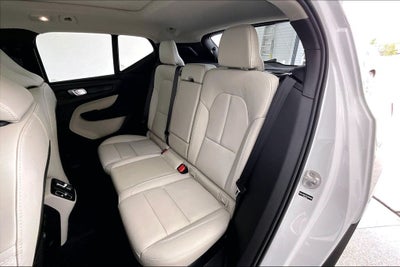 2026 Volvo XC40 B5 Plus
