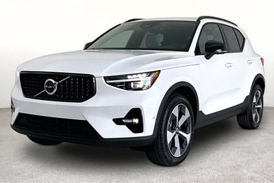 2026 Volvo XC40 B5 Plus