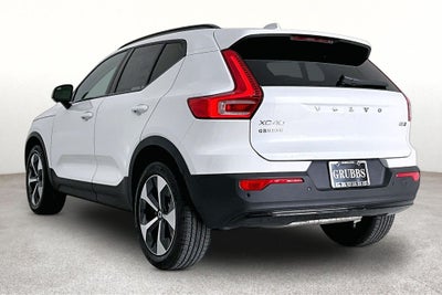 2026 Volvo XC40 B5 Plus
