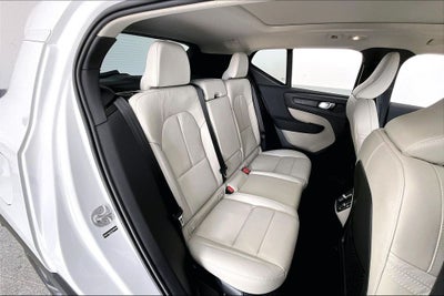 2026 Volvo XC40 B5 Plus