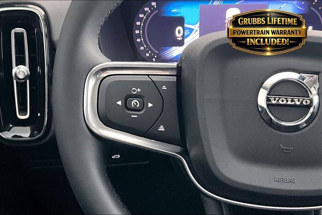 2026 Volvo XC40 B5 Plus