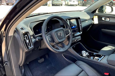 2026 Volvo XC40 B5 Plus