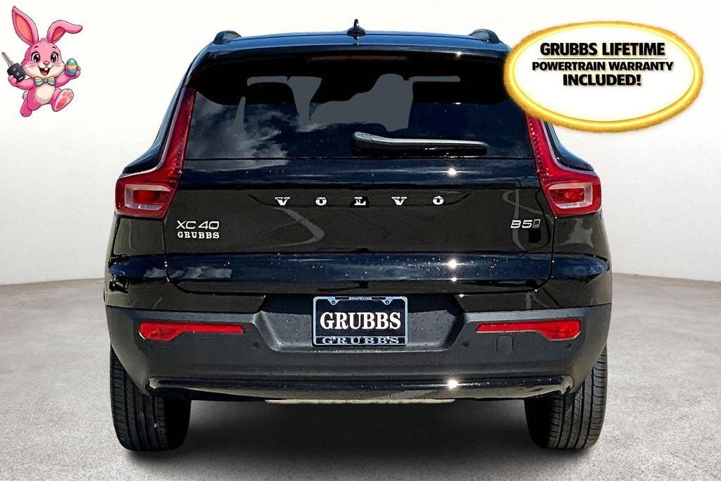 2026 Volvo XC40 B5 Plus