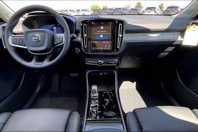 2026 Volvo XC40 B5 Plus