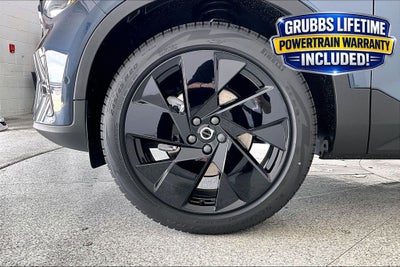 2026 Volvo XC40 B5 Ultra Black Edition