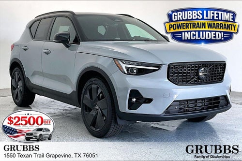 2026 Volvo XC40 B5 Ultra Black Edition