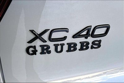 2026 Volvo XC40 B5 Ultra Black Edition