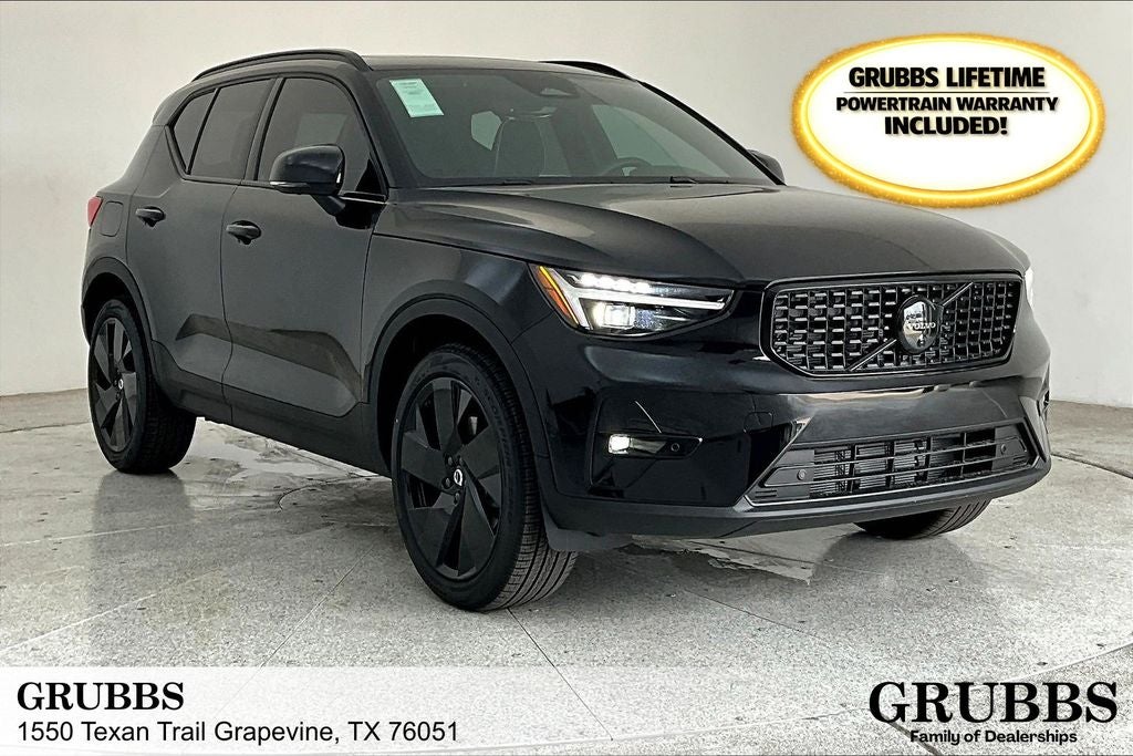 2026 Volvo XC40 B5 Ultra Black Edition
