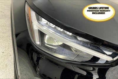 2026 Volvo XC40 B5 Ultra Black Edition