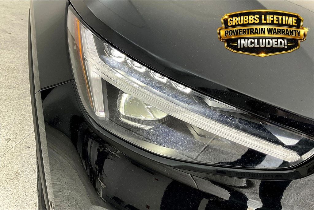 2026 Volvo XC40 B5 Ultra Black Edition