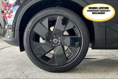 2026 Volvo XC40 B5 Ultra Black Edition