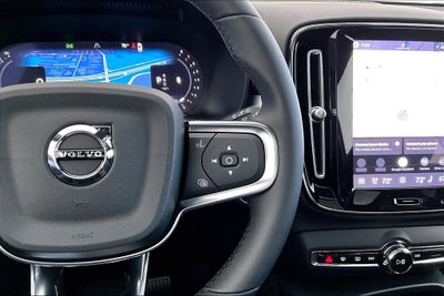 2026 Volvo XC40 B5 Ultra Black Edition