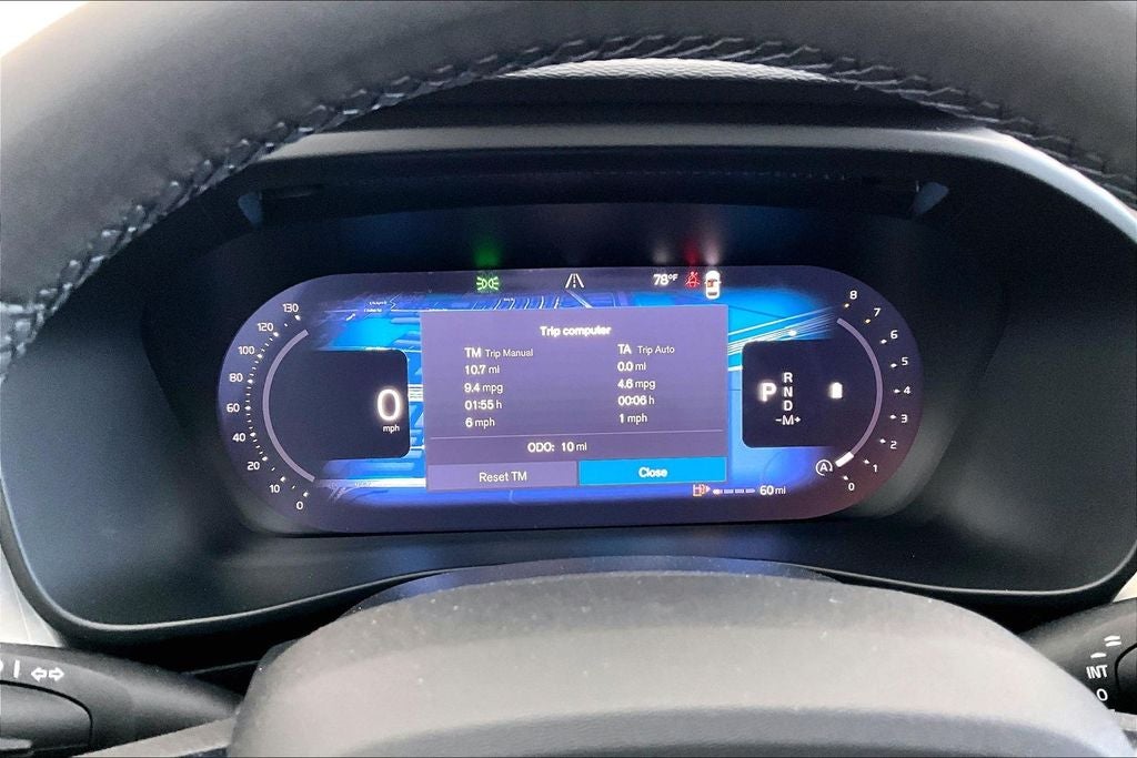 2026 Volvo XC40 B5 Ultra Black Edition