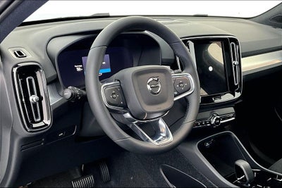 2026 Volvo XC40 B5 Ultra Black Edition