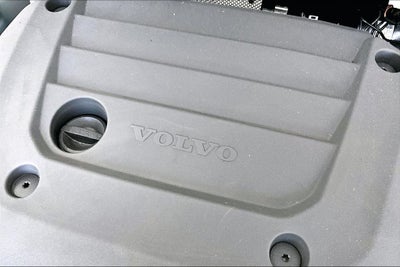 2026 Volvo XC40 B5 Ultra Black Edition