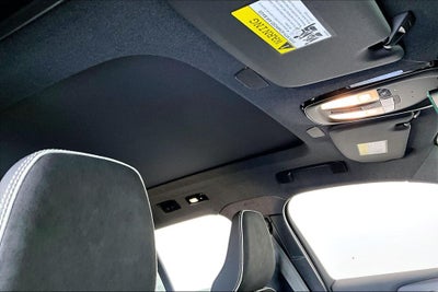 2026 Volvo XC40 B5 Ultra Black Edition