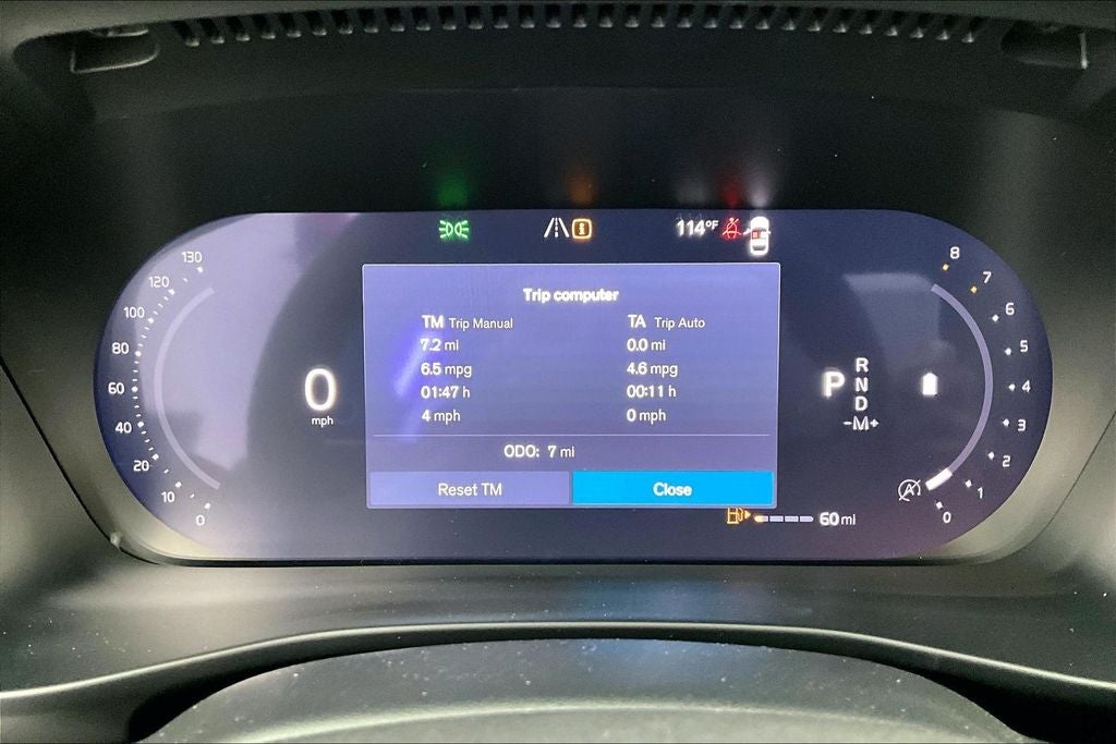 2026 Volvo XC40 B5 Ultra Black Edition