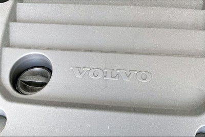 2026 Volvo XC40 B5 Ultra Black Edition
